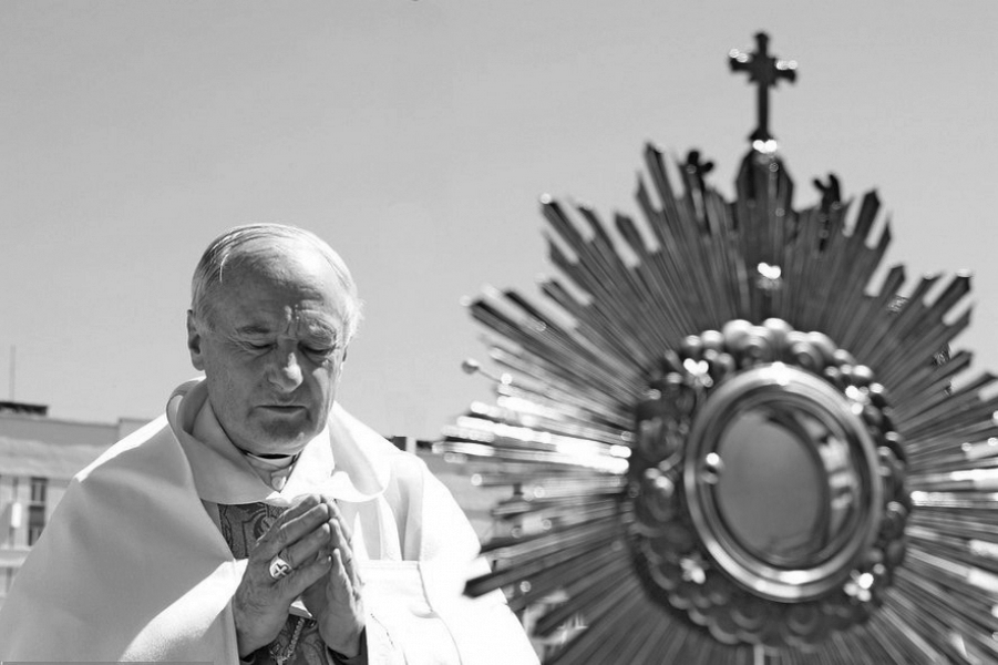 Odszedł do wieczności biskup senior Kazimierz Wielikosielec – najstarszy polski biskup na Białorusi