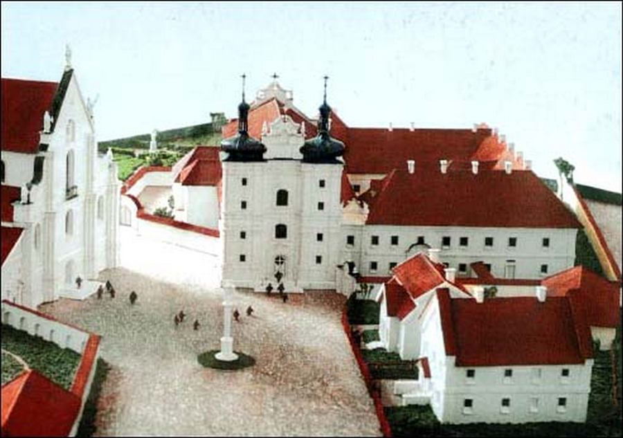 W Twierdzy Brzeskiej zakonserwują ruiny klasztoru bernardynek