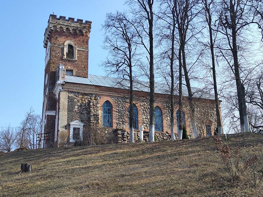 Niezwykła świątynia w Rajcy